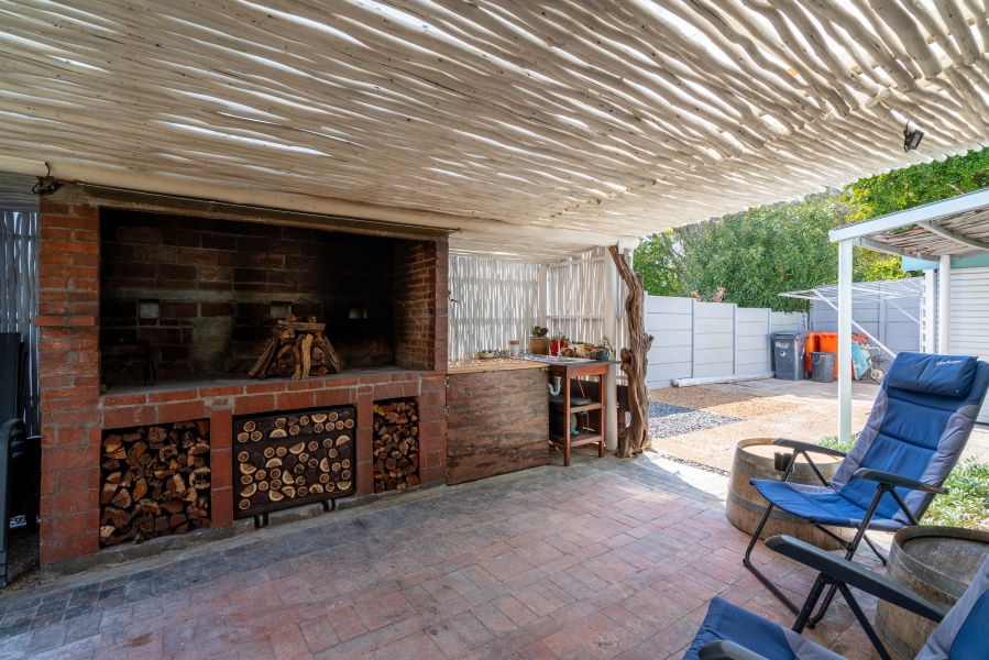 4 Bedroom Property for Sale in Northshore Western Cape